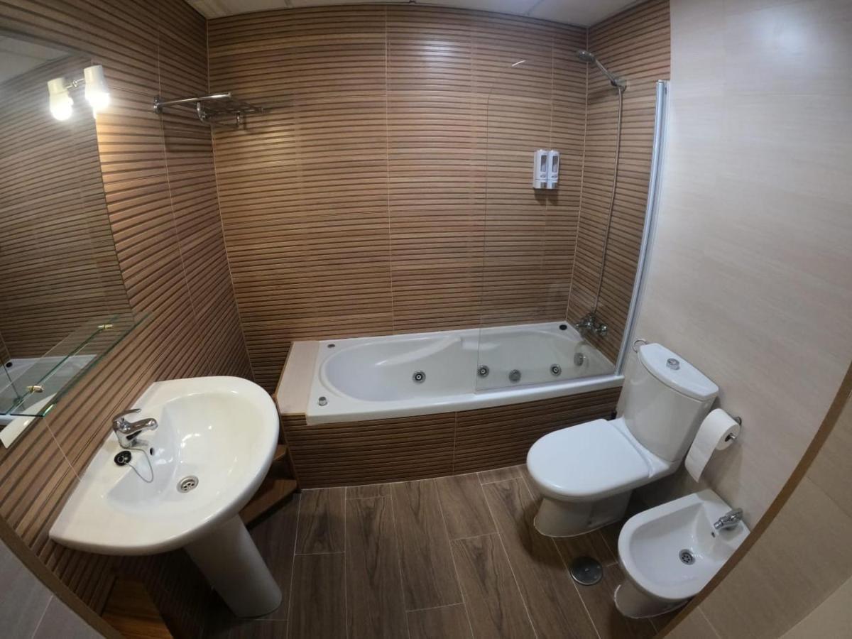 Faro12 Playa & Piscina & Parking Privado Apartment Benalmadena Exterior photo